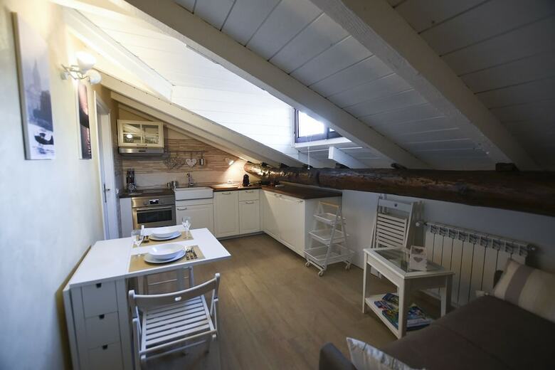 Le Torri Apartment