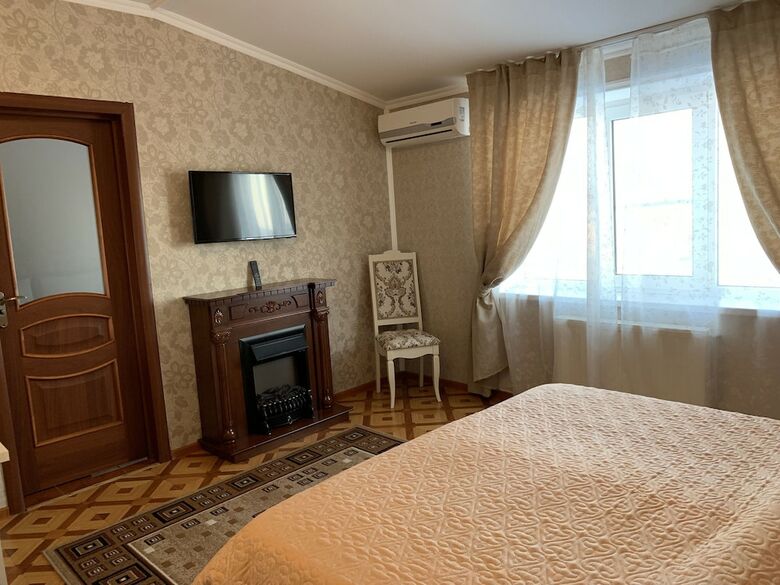 Hotel Mir