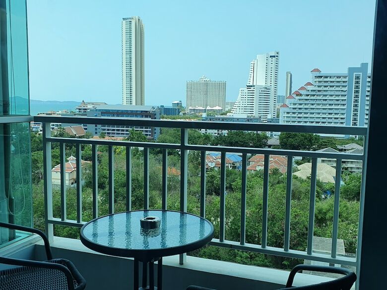 Kosin Beach Room Pattaya