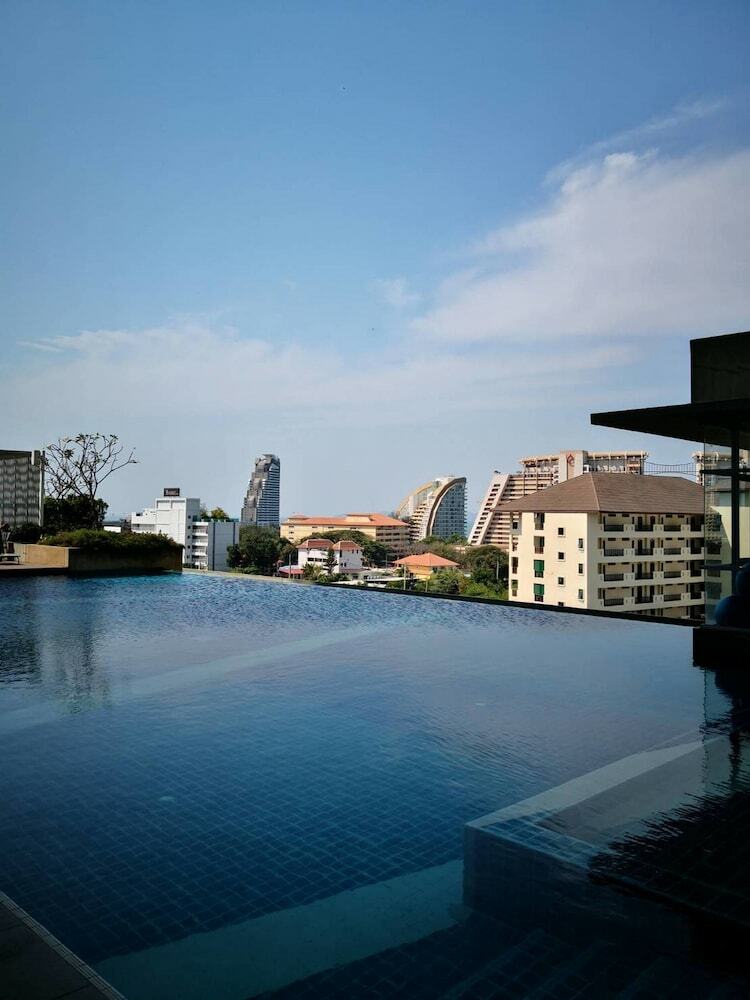 Kosin Beach Room Pattaya