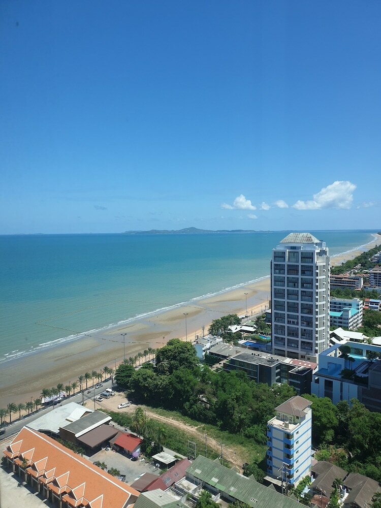 Kosin Beach Room Pattaya