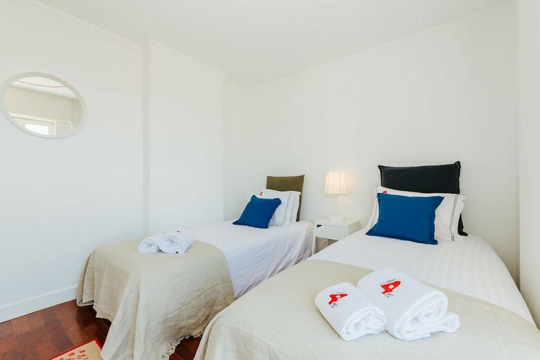 Apartamentos Rent4rest Lisbon Graca River View