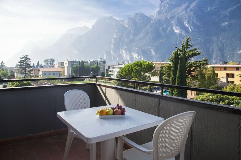 Apartamento Monica Residence