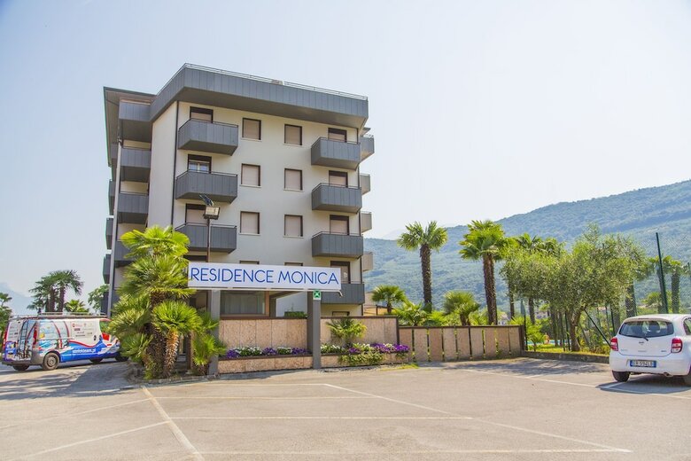 Apartamento Monica Residence