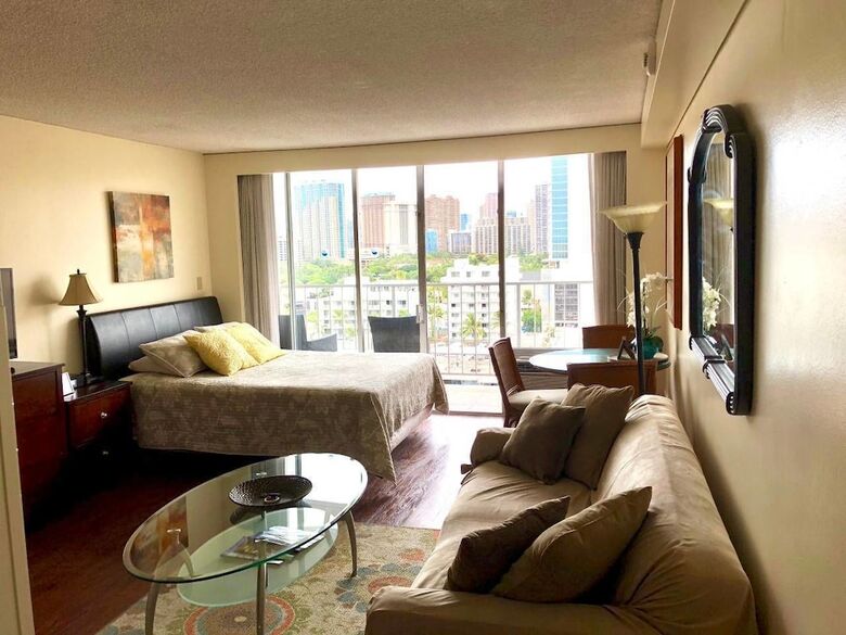 Marine Surf Condo/free Parking/free Wifi/ 14