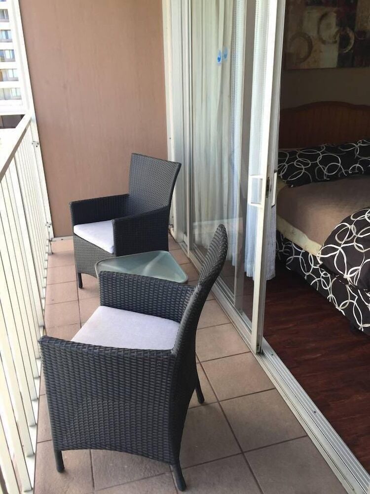 Marine Surf Condo/free Parking/free Wifi/ 14