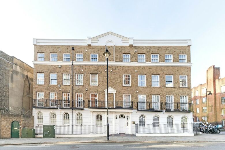 Spacious Apartment In Trendy Islington