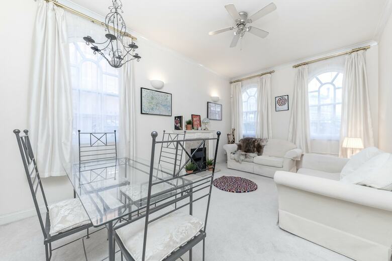 Spacious Apartment In Trendy Islington