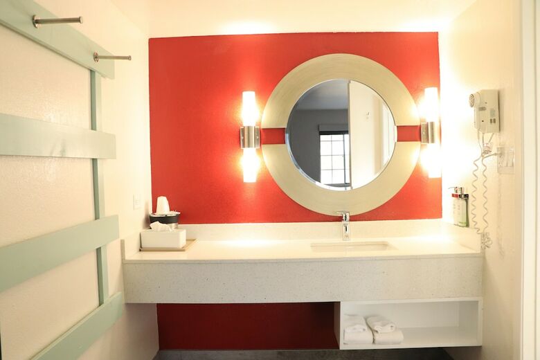 Motel University Inn
