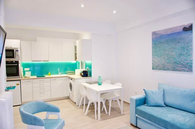 Apartamentos Calm And Serene Apt In Athens Center