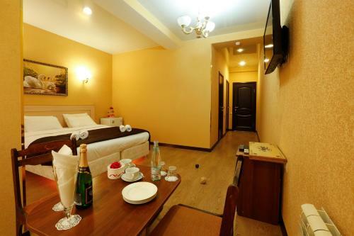Golden House Hotel