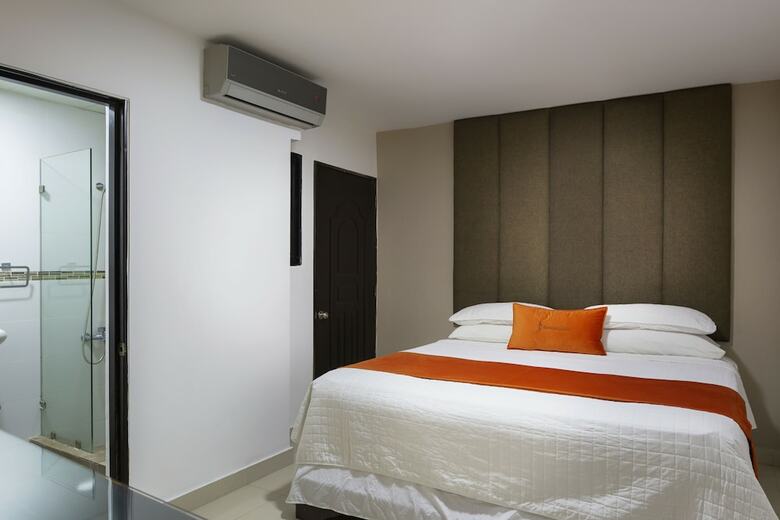 Hotel La Colonia