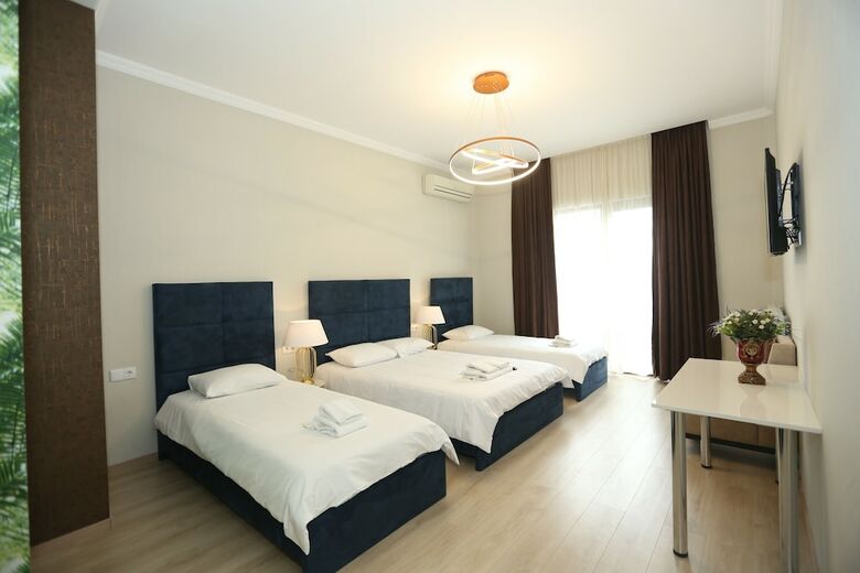 Hotel Golden Globe