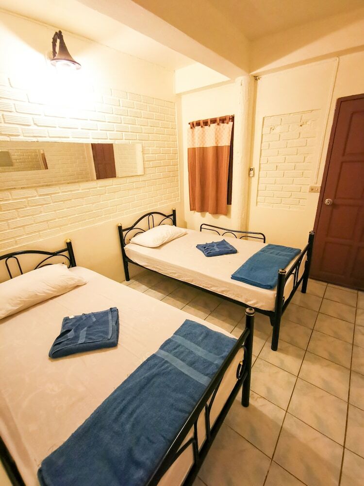 Hostal Jaya Hostel - Adults Only