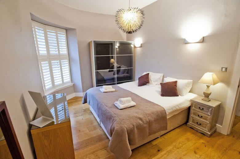 Apartamentos Royal Mile Cranston