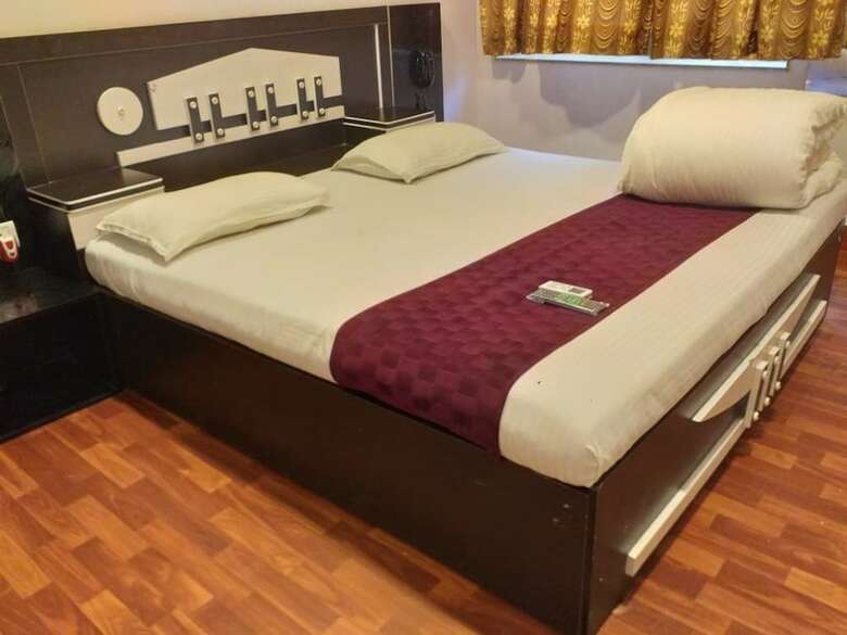 Bed & Breakfast Shaheer Hospitality 111
