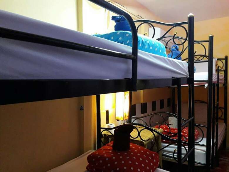 Hostal Sucasa Port Hostel