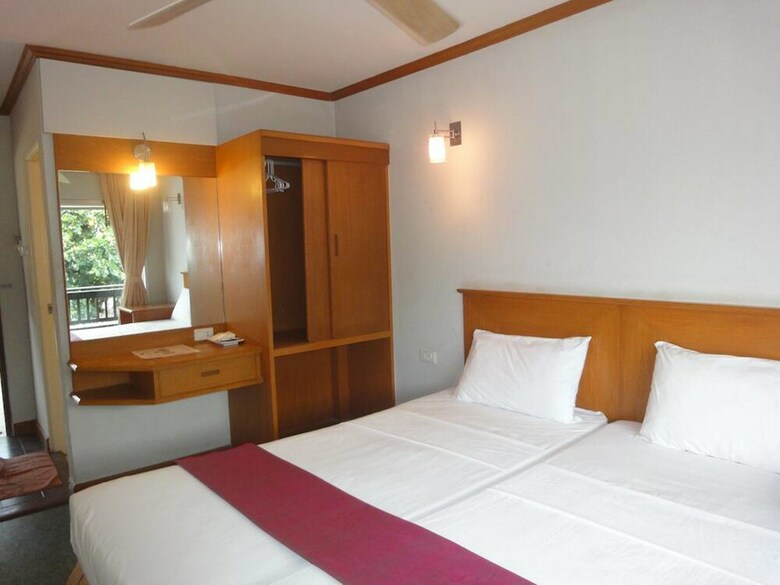 Hostal Sea Garden Hostels