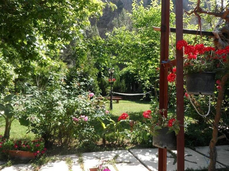 Hotel Arya Holiday Houses