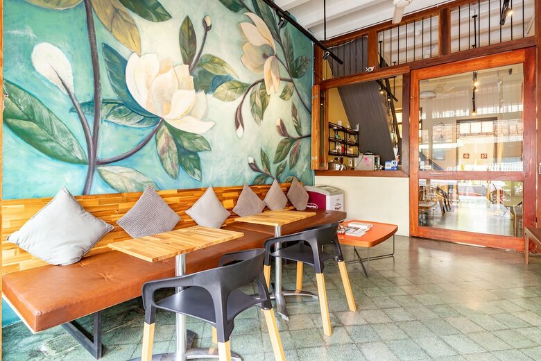 Hostal Lyns Home Boutique Hostel