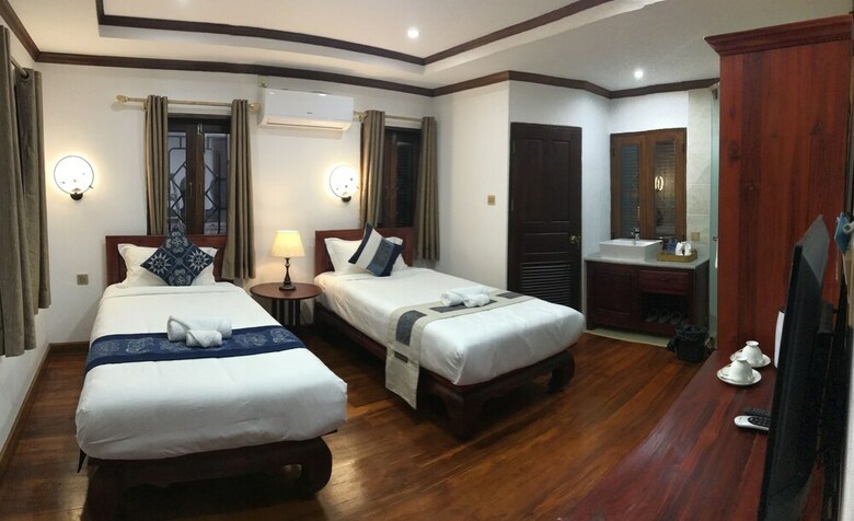 Wisdom Mystery Hotel