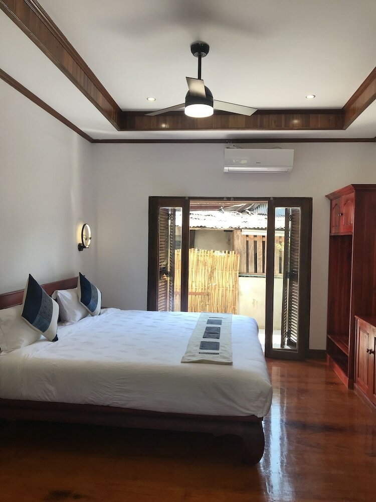 Wisdom Mystery Hotel