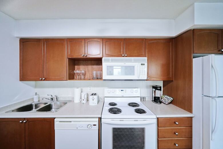 The Yonge Boutique Suites