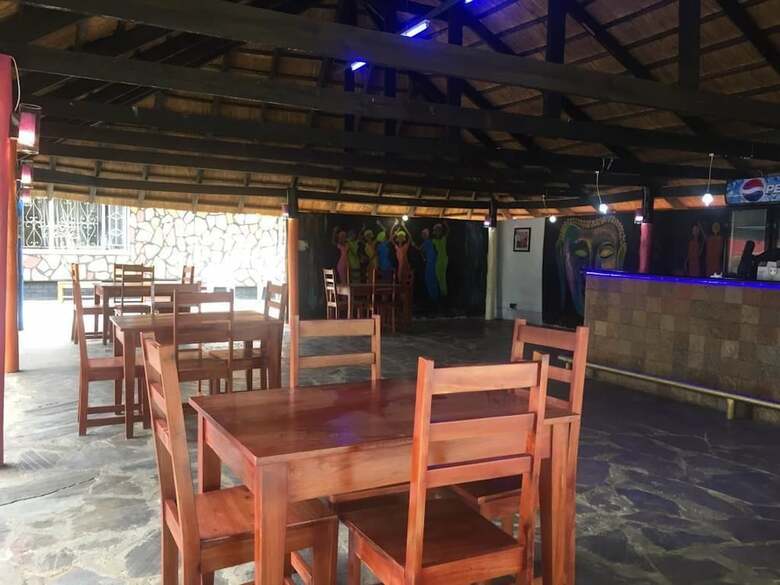 Hotel Hooters Lodge