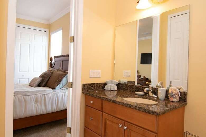 Sunrise Moorings Both - Five Bedroom Condo