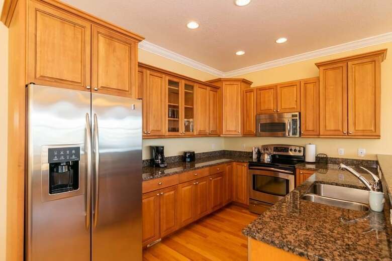 Sunrise Moorings Both - Five Bedroom Condo