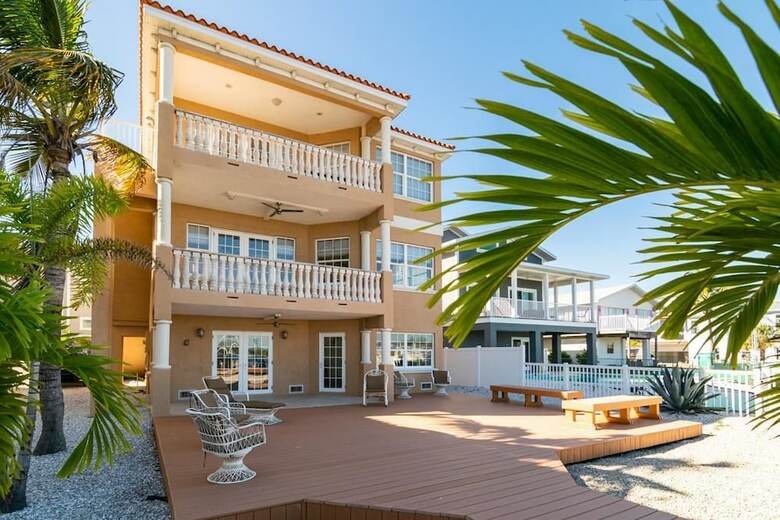 Sunrise Moorings Both - Five Bedroom Condo