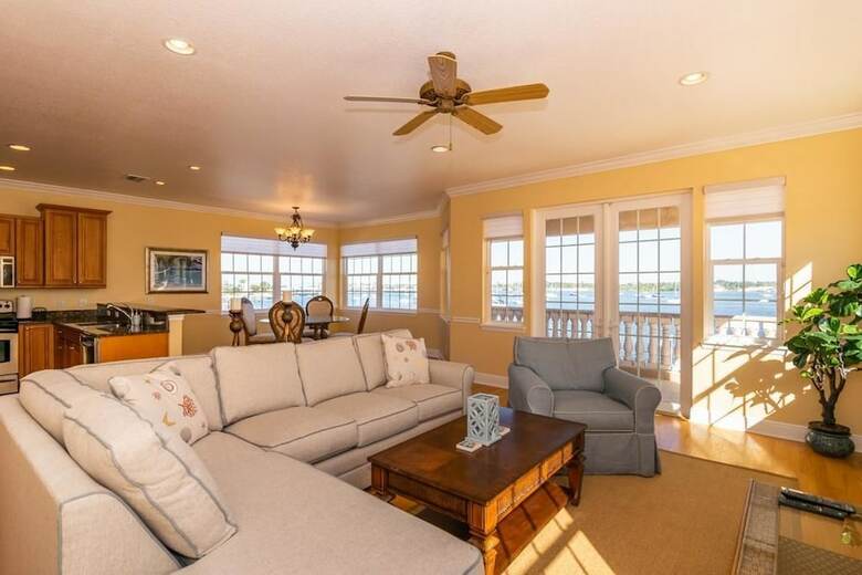 Sunrise Moorings Both - Five Bedroom Condo