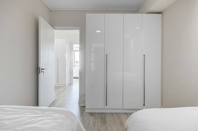 Uniquestay Paardevlei Square Apartment - Adults Only