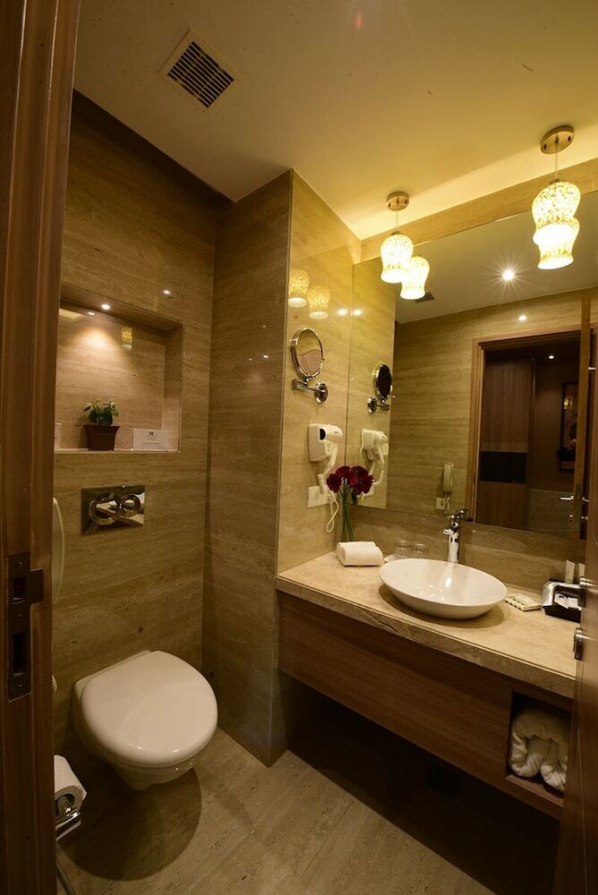 Surestay Hotel By Best Western Amritsar
