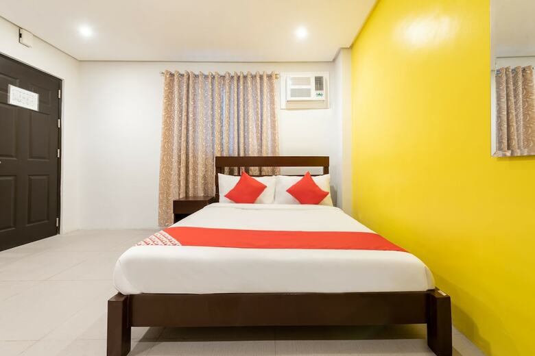 Oyo 121 Nakpil Hotel