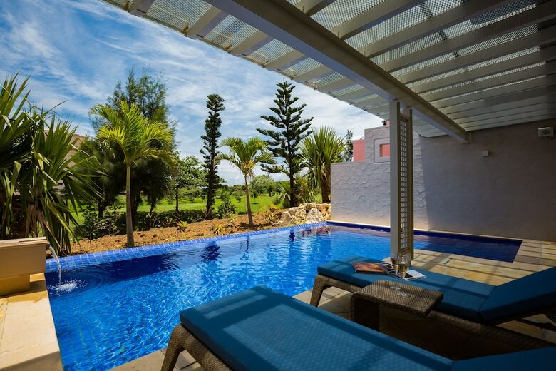 Hotel Shigira Mirage