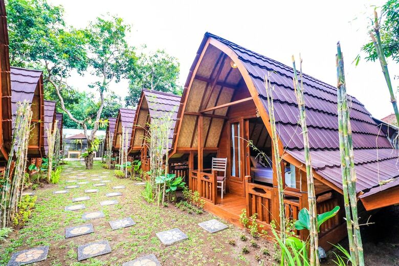 Bed & Breakfast Kubu Kak Dudung Villas