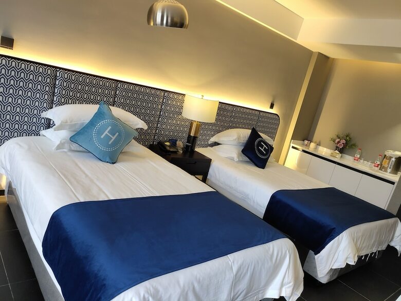 Hotel Dreamhouse