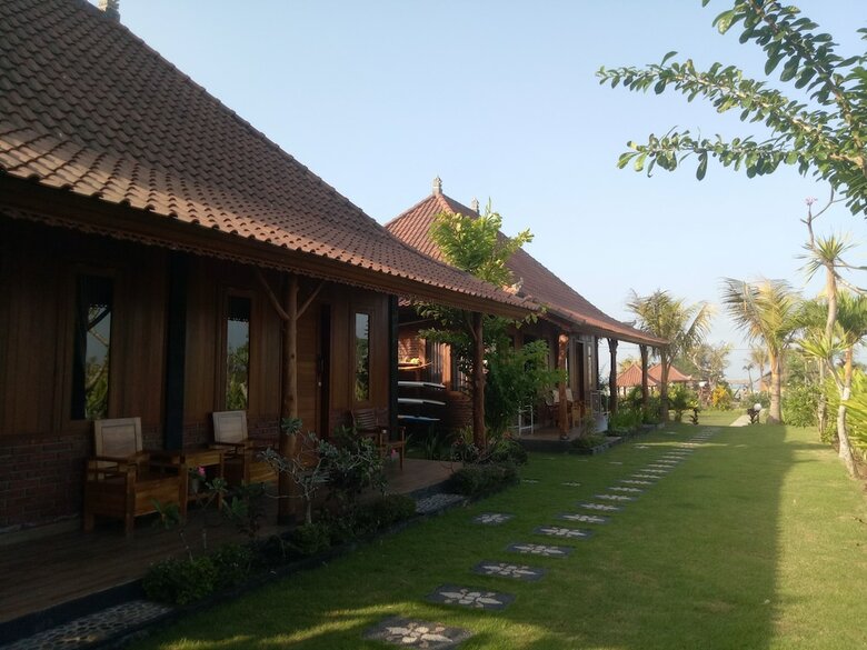 Bed & Breakfast Emir Surfcamp