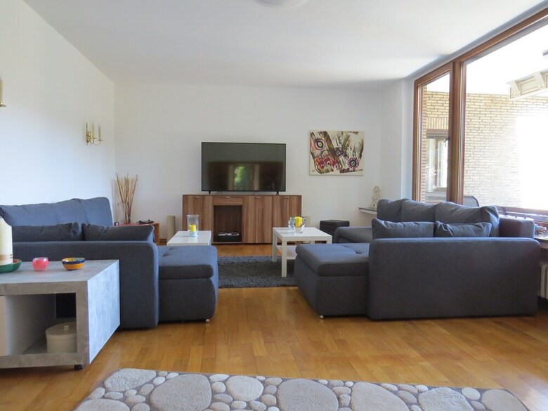 Apartamentos Villa Aurora