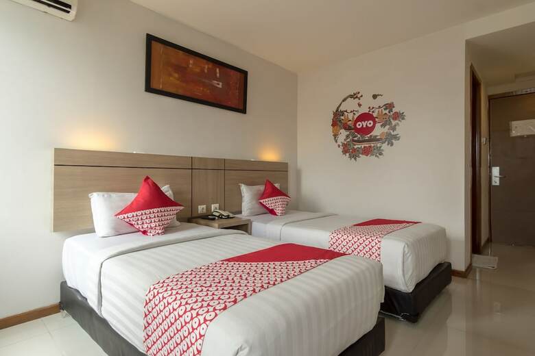 Putra Mulia Hotel