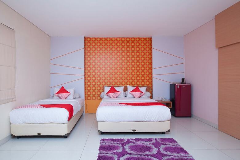 Hostal Oyo 340 Cleo Guest House
