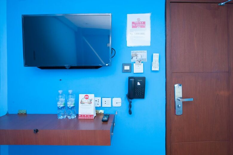 Hostal Oyo 340 Cleo Guest House
