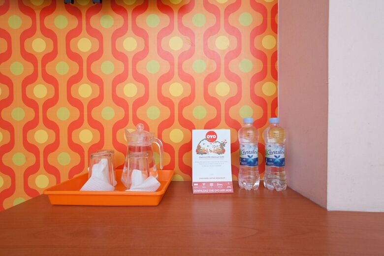 Hostal Oyo 340 Cleo Guest House