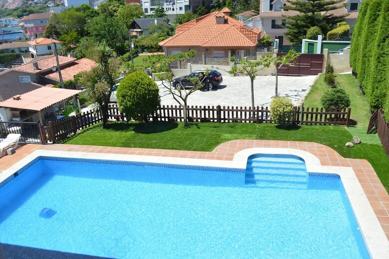 Apartamentos Sin�s Playa