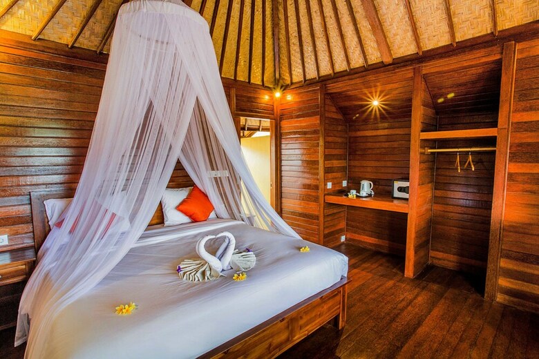 Hotel Samanta Huts Lembongan
