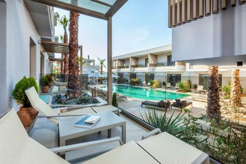 Hotel Pefki Deluxe Residences