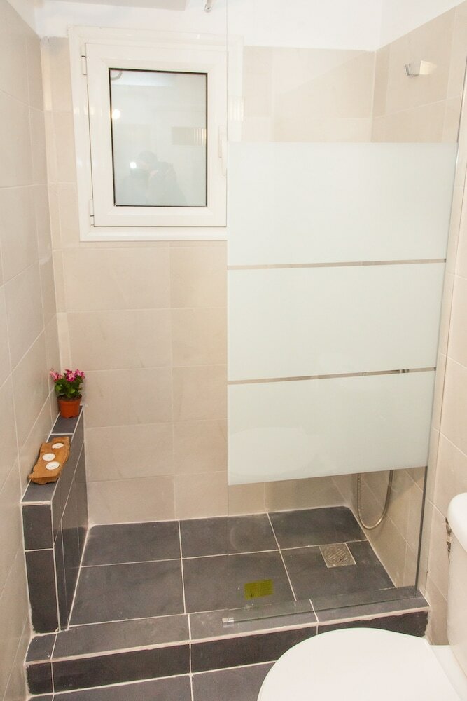 Glyfada Square Modern And Cozy Apartment