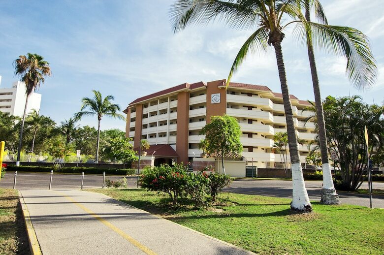 Apartamentos Costa Vallarta Condo