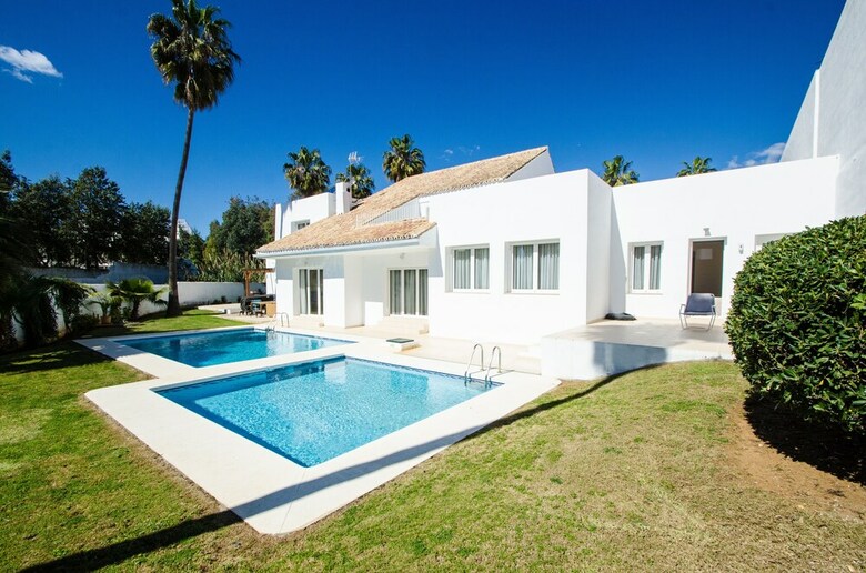 Anfitrion Villas & Suites